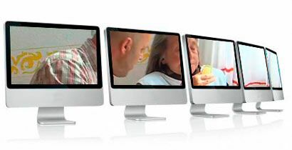 Monitore mit Filmausschnitt aus einem Altenpflegefilm - Filmproduktion Hannover